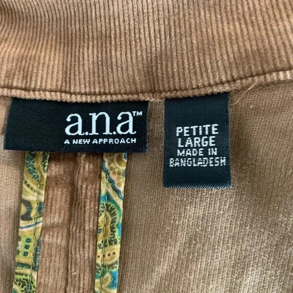 Ana women's Petite Large brown corduroy jacket - Picture 2 of 4